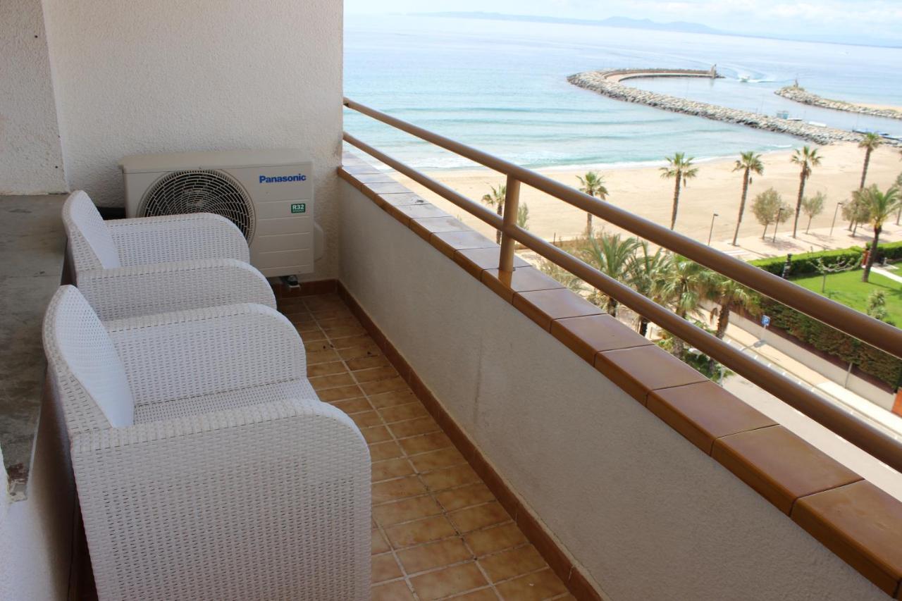 Beautiful Apartment In Front Of Beach, Pool, View Roses Eksteriør bilde
