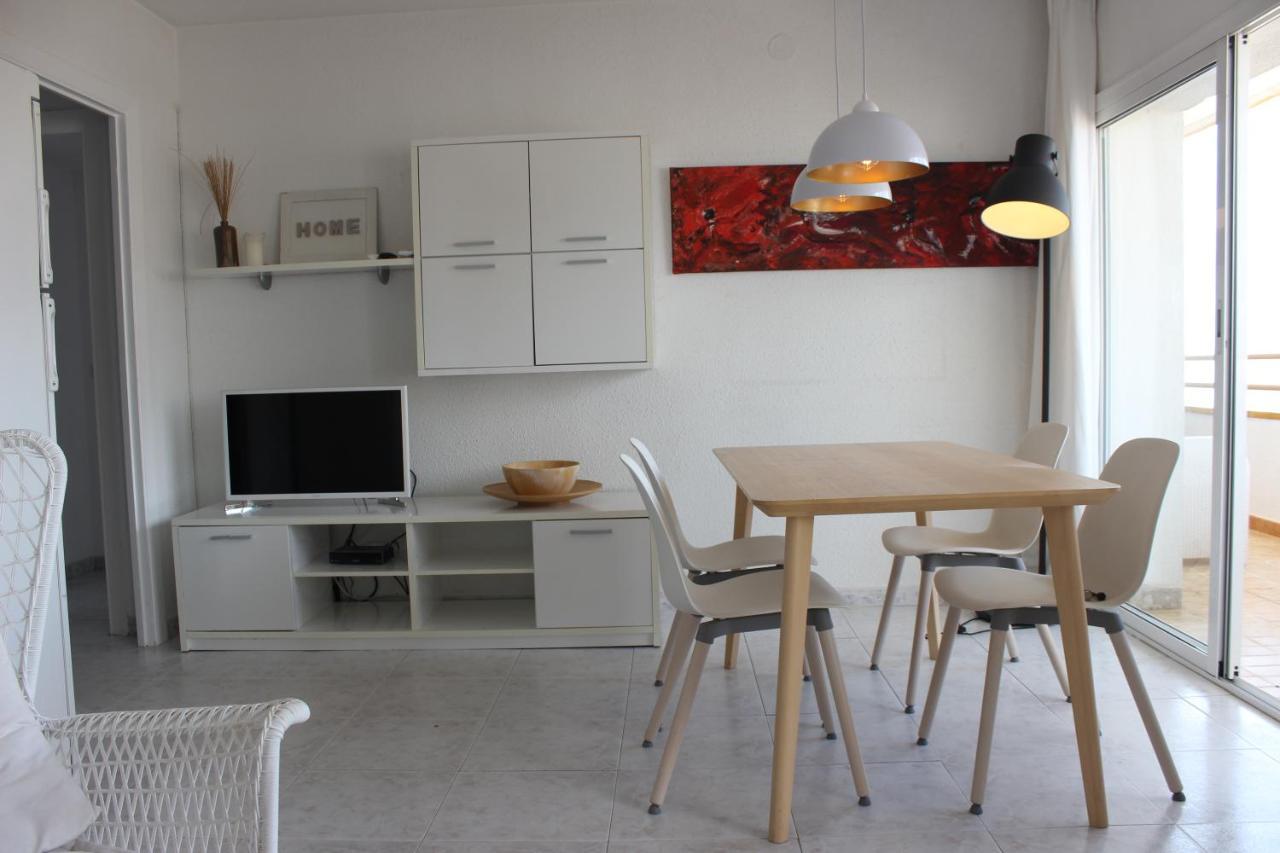 Beautiful Apartment In Front Of Beach, Pool, View Roses Eksteriør bilde