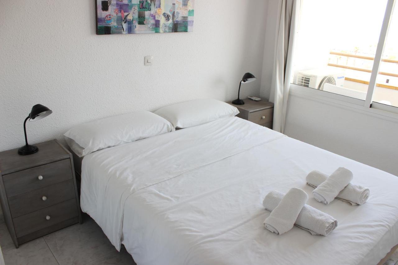 Beautiful Apartment In Front Of Beach, Pool, View Roses Eksteriør bilde