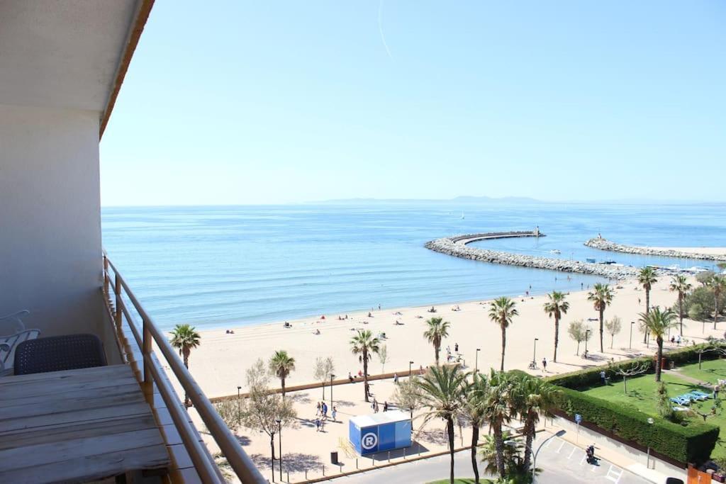 Beautiful Apartment In Front Of Beach, Pool, View Roses Eksteriør bilde
